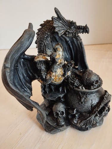 Dragon figurine gothique - dragon,