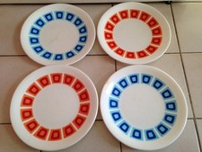 4 assiettes en melaminé   an