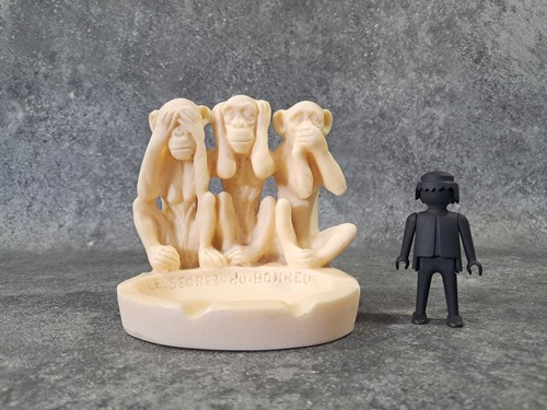 Les trois singes sagesse - les, la