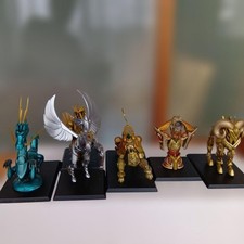 Medicos Saint Seiya Saint Cloth Myth Vol1 Five Figure Set Bronze and Gold Armor