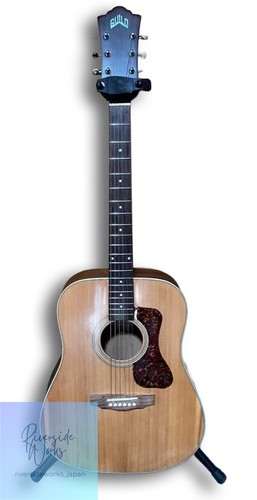 Guitare acoustique électrique