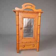 ARMOIRE POUR MAISON DE POUPEE