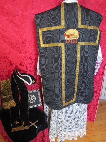 Chasuble soie noire - soie,