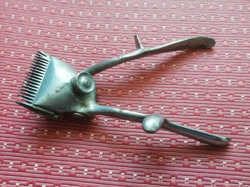 Ancienne tondeuse coiffeur - de,