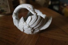 ancien bibelot en forme de