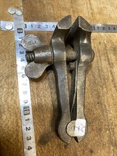 etau outil ancien étau de