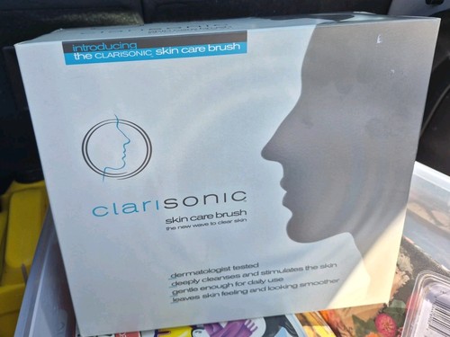 Clarisonic skin care brush