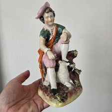 Staffordshire Grande Figurine