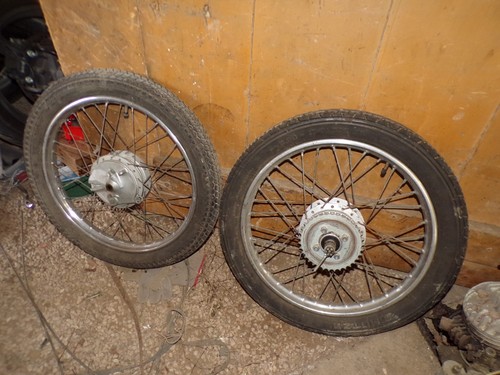 Suzuki ap50 paire roues - suzuki,