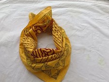 Grande écharpe 21"x21"