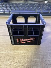 Boîte de Rangement pour Piles AA - Style Bac à Bières (Milwaukee)