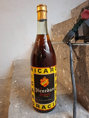 Bouteille ancienne Picardan