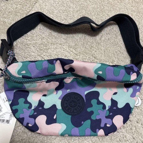 Tagged kipling body back - tagged,