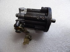 SUZUKI GT750 LMAB   1 pompe a