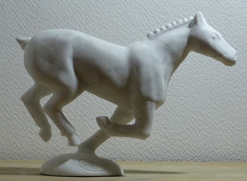 Marbre carrare cheval - de,