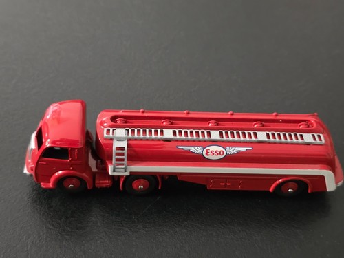 Dinky toys atlas panhard esso - toys,