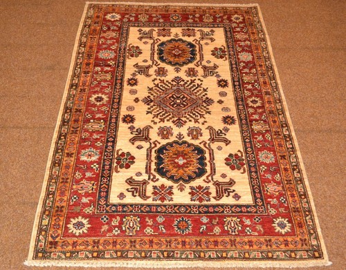 Tapis oriental fait main - fait,
