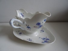 Saucière fleurs bleu grand dépôt de porcelaines et faïences 21 rue drouot paris