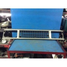 GRILLE POUR ISUZU TROOPER (84-92) 2.8 T.D. BER. 4P/D/2771CC. 1984