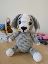 Chien gris, doudou fait main au crochet neuf,  amigurumi, 22 cm