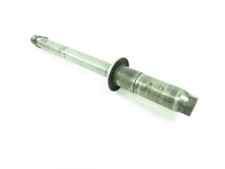 AXE DE ROUE AVANT SUZUKI GSX