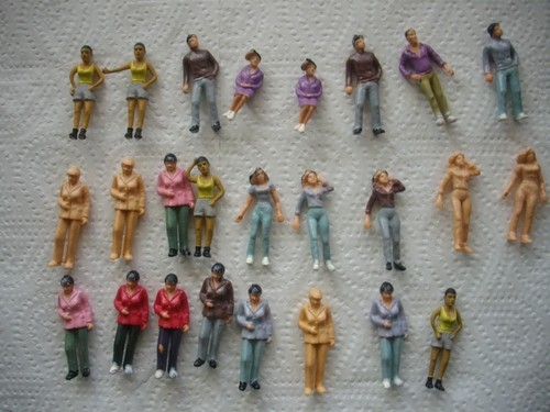 Petit figurines resine - en,