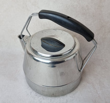 Bouilloire Ancienne en Aluminium – Poignée Bakélite Noire – Ustensile Vintage