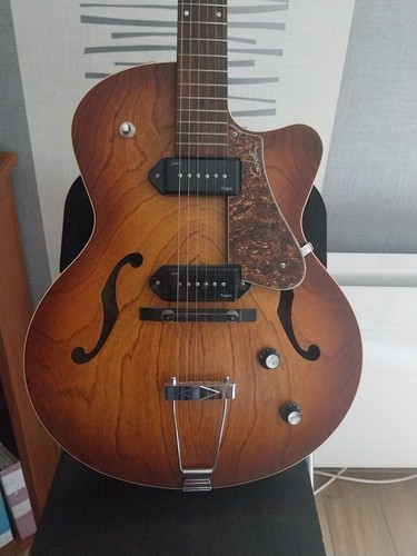 Guitare electro accoustique - guitare,
