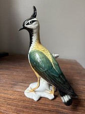 VANNEAU  EN PORCELAINE DE SAXE