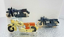 BONUX ? LOT 3 MOTOS PLASTIQUE FRANCE VINTAGE 7 CM