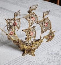 Caravelle En Filigrane Metal