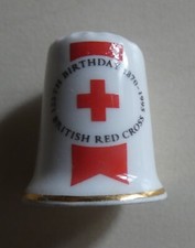 dé à coudre en porcelaine