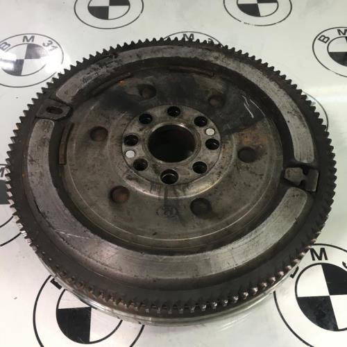 Volant moteur masse - moteur, bi-masse