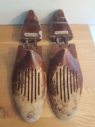 Paire embauchoirs forme a - d'embauchoirs,