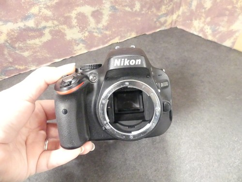 Appareil photo nikon d5100 - nikon, nu