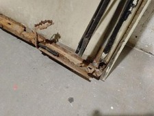 E74 porte avant droit pour LAND ROVER SANTANA 109 1984 5411594