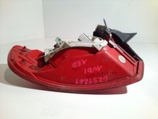 Feu arriere principal droit