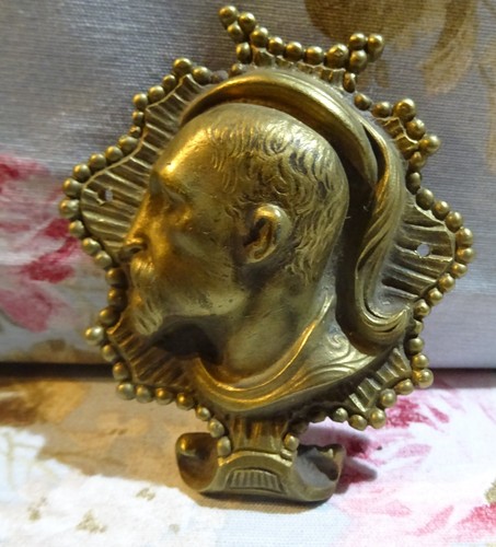 Médaillon bronze xix - médaillon, ème