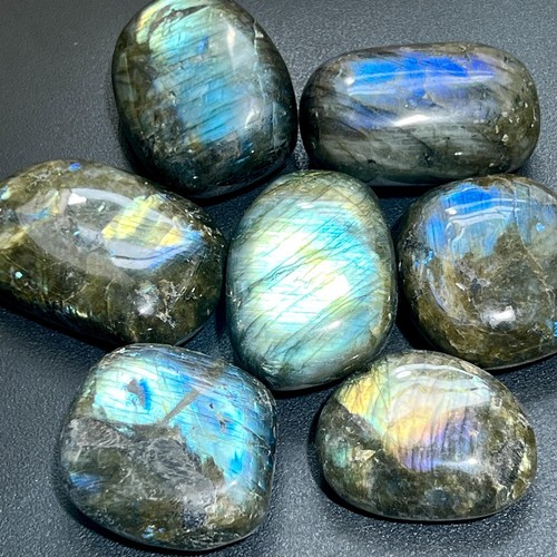 Large flashy labradorite - flashy,