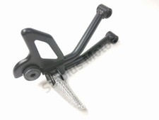 PLATINE ARRIERE DROITE