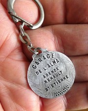 Ancien porte clé métal