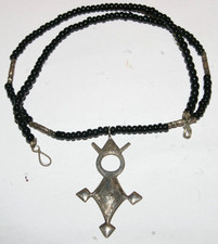 collier ethnique Touareg avec