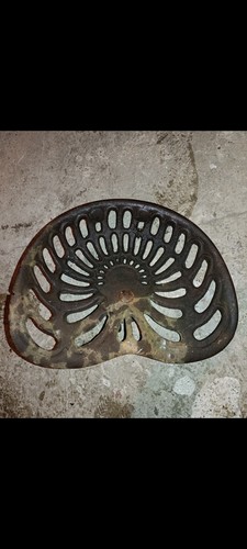 Siège tracteur ancien - siège, en