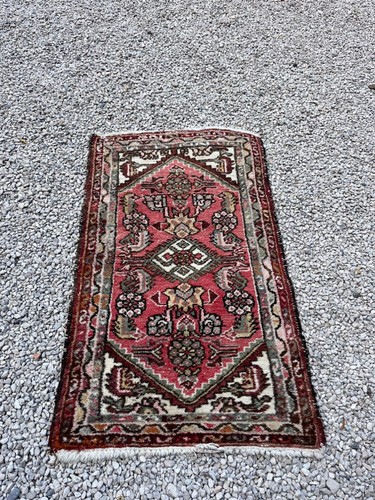 Tapis persan ancien