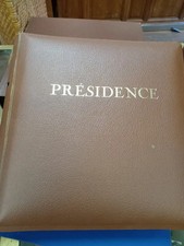 (USA) Reliure Etui Feuilles 1955 à 1965 "Présidence"avec Timbres oblitérés,  env