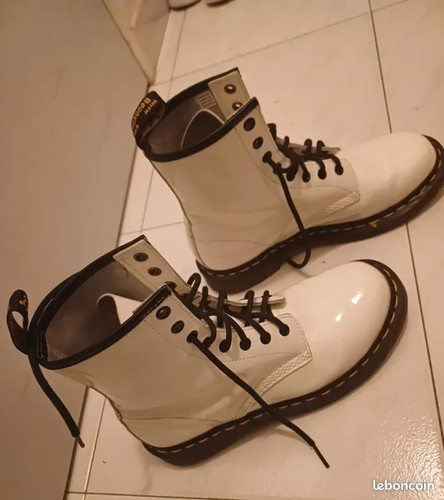 Martens doc - martens,
