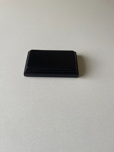 Socle bois noir - noir, brillant