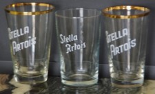 3 petits verres à bière