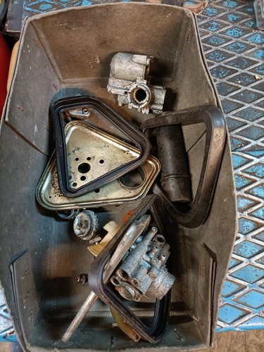 Lot pièces carburateur - lot,