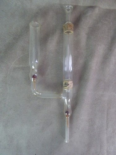 Verrerie laboratoire de - de,